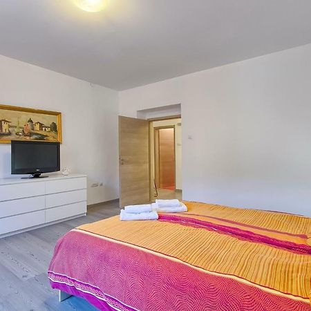 Apartment Spagnolo City Pula Buitenkant foto