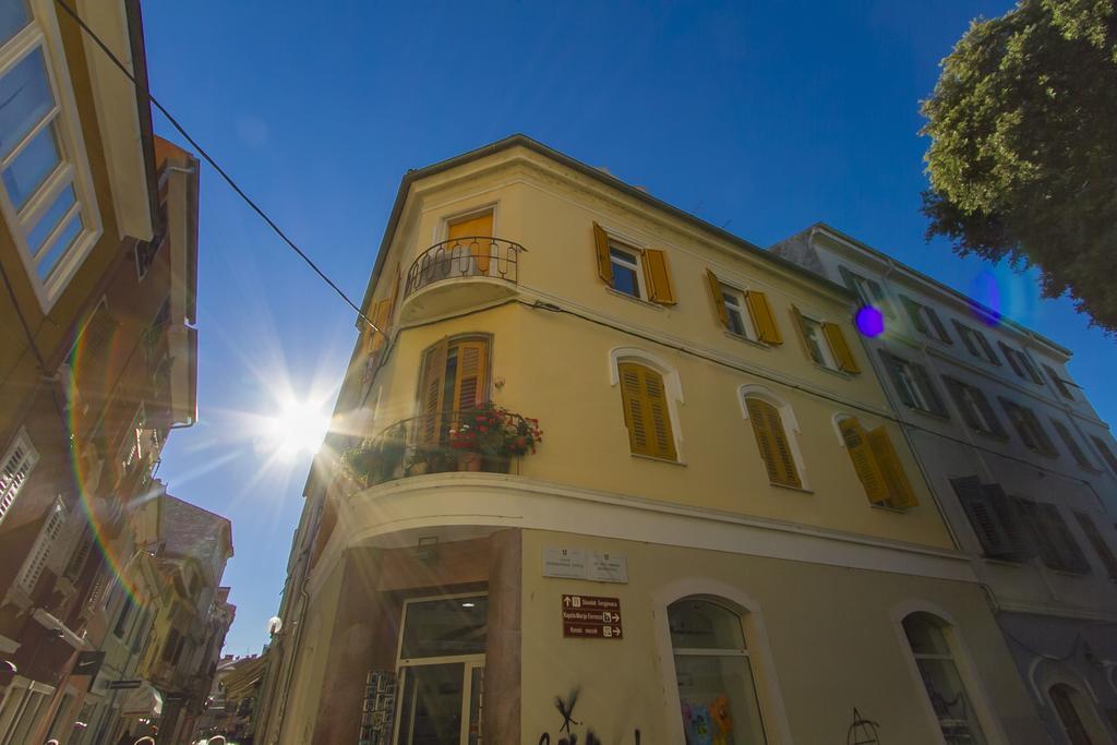 Apartment Spagnolo City Pula Buitenkant foto