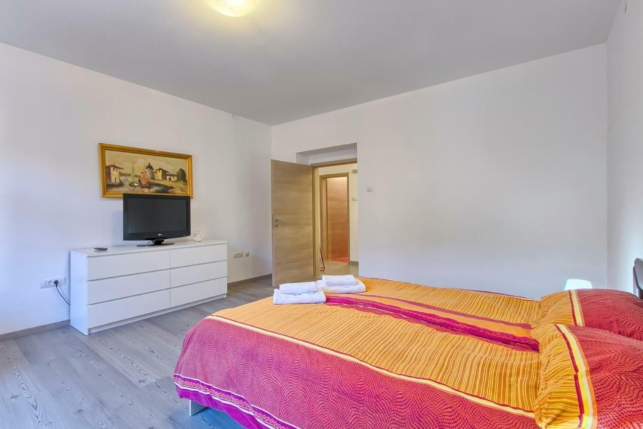 Apartment Spagnolo City Pula Buitenkant foto