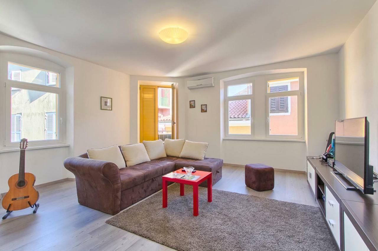 Apartment Spagnolo City Pula Buitenkant foto